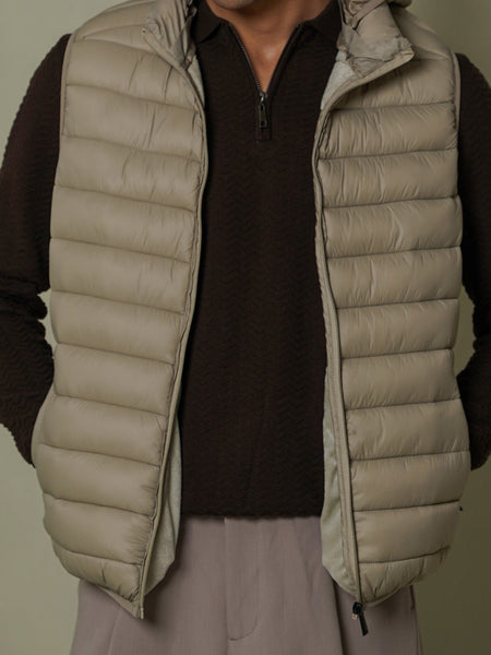 HOODED GILET