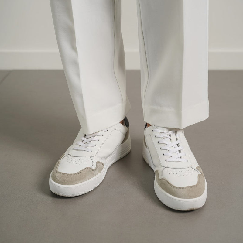 LACE-UP LEATHER SNEAKERS