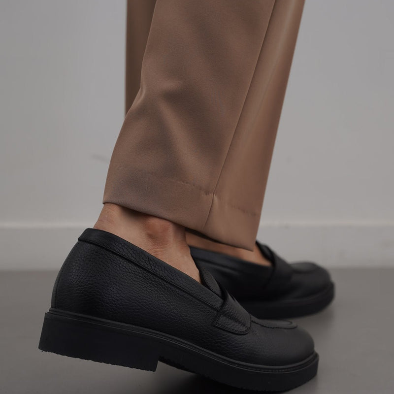 CLASSIC LEATHER LOAFERS