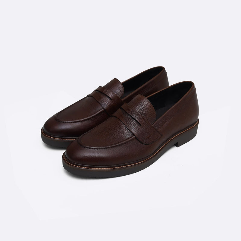 CLASSIC LEATHER LOAFERS