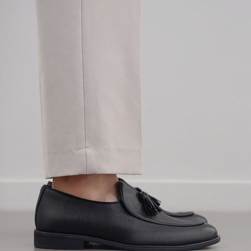 GRAINED LEATHER TASSEL LOAFERS
