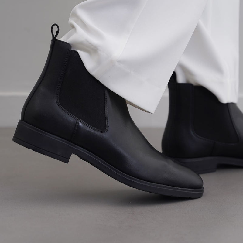 CLASSIC LEATHER CHELSEAS
