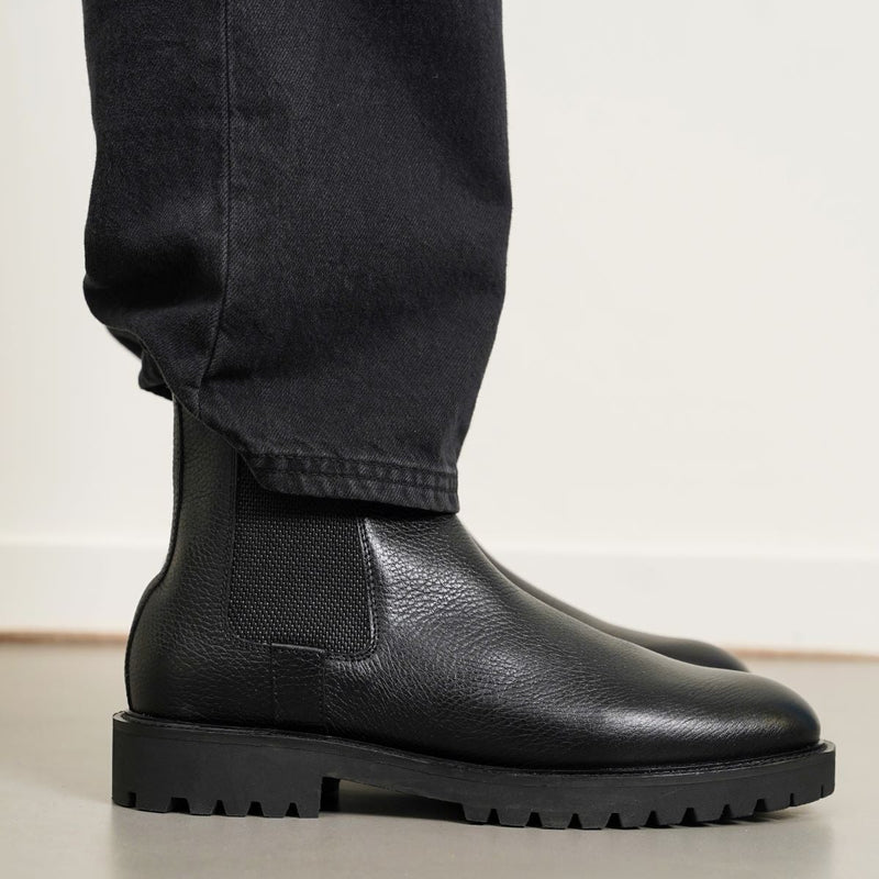 TEXTURED LEATHER CHELSEAS