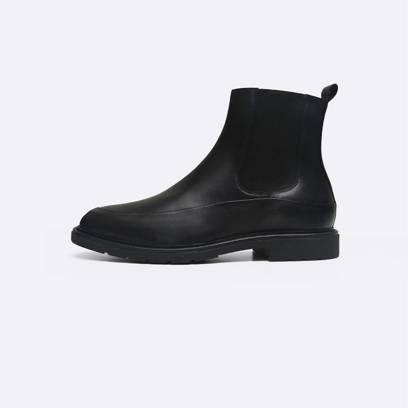 LEATHER CHELSEA BOOTS