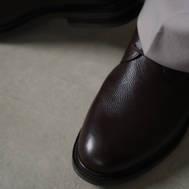 LACE UP LEATHER CHUKKA BOOT