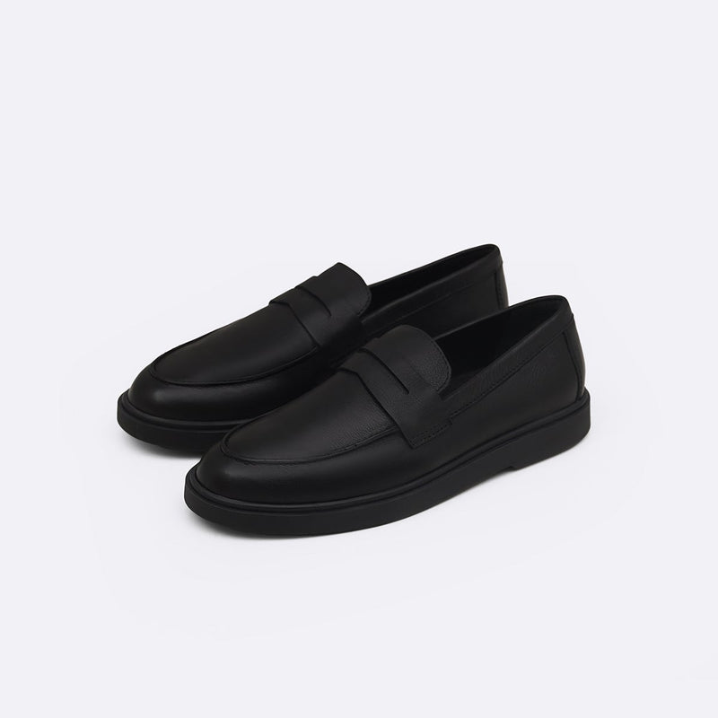EVERYDAY LEATHER LOAFERS