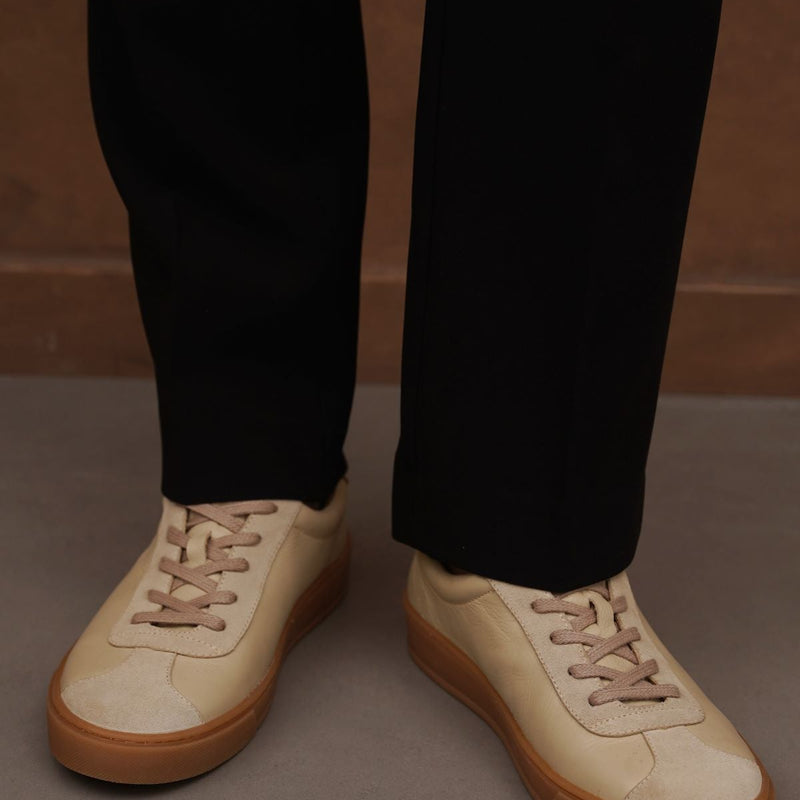 LOW-TOP LEATHER SNEAKERS