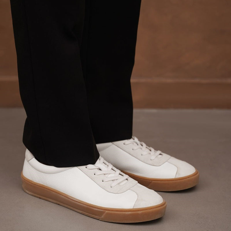 LOW-TOP LEATHER SNEAKERS