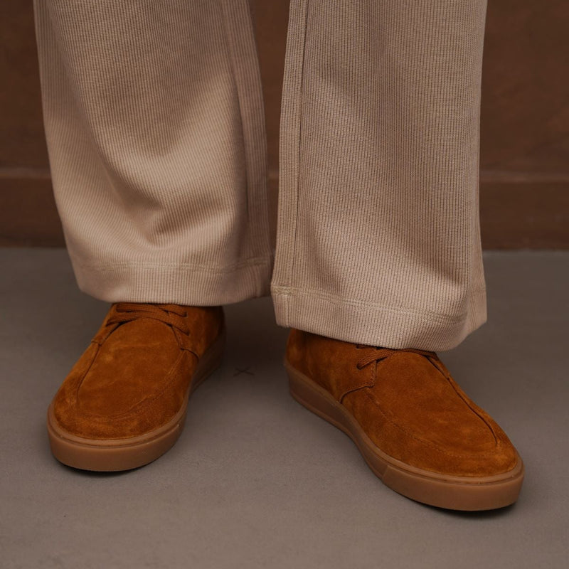 LOW-TOP LEATHER SNEAKERS