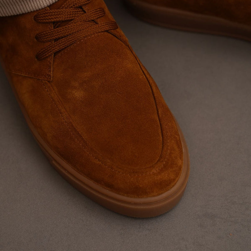 LOW-TOP LEATHER SNEAKERS