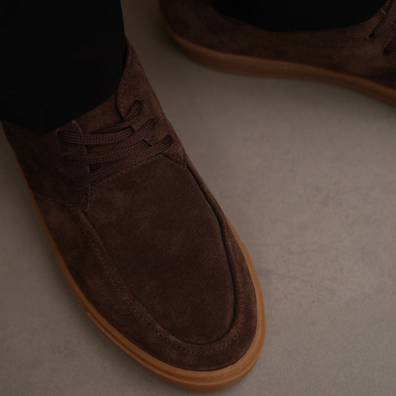 LOW-TOP LEATHER SNEAKERS