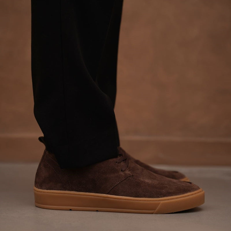 LOW-TOP LEATHER SNEAKERS