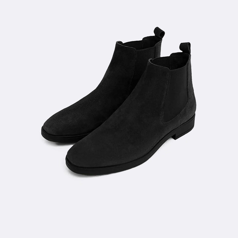 CLASSIC CHELSEA BOOTS