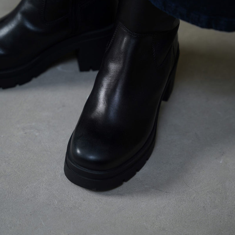 LEATHER PLATFORM BOOTS