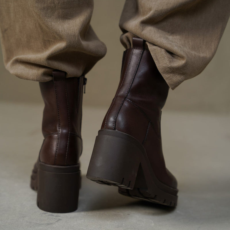 LEATHER PLATFORM BOOTS