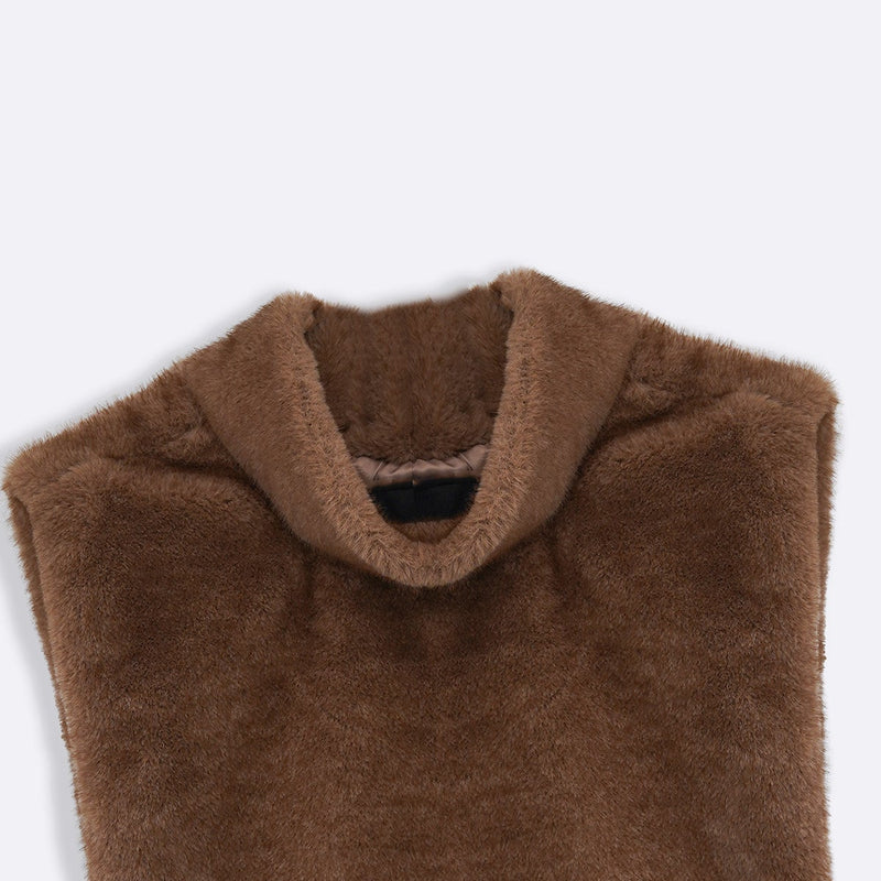 FAUX FUR WARMER