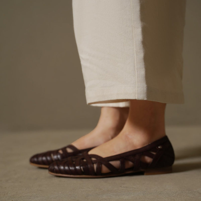 LEATHER WOVEN PUMPS