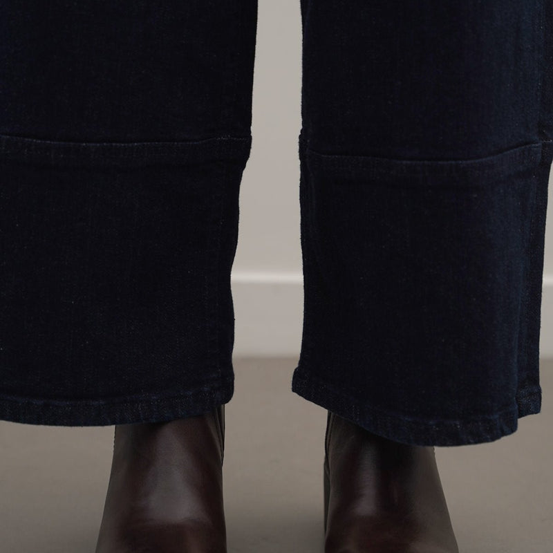 LEATHER CHELSEA BOOTS