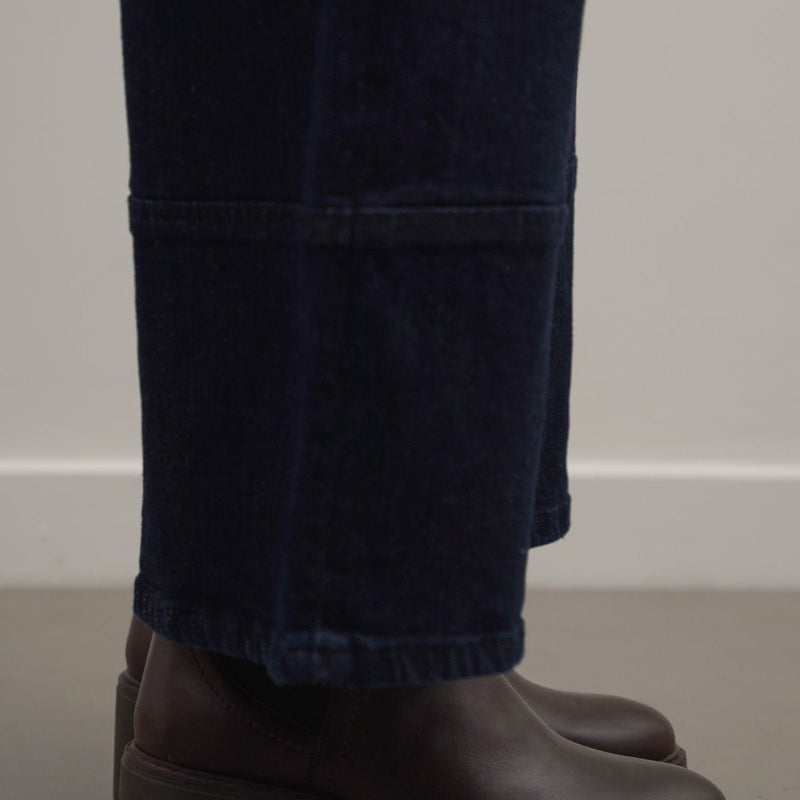 LEATHER CHELSEA BOOTS