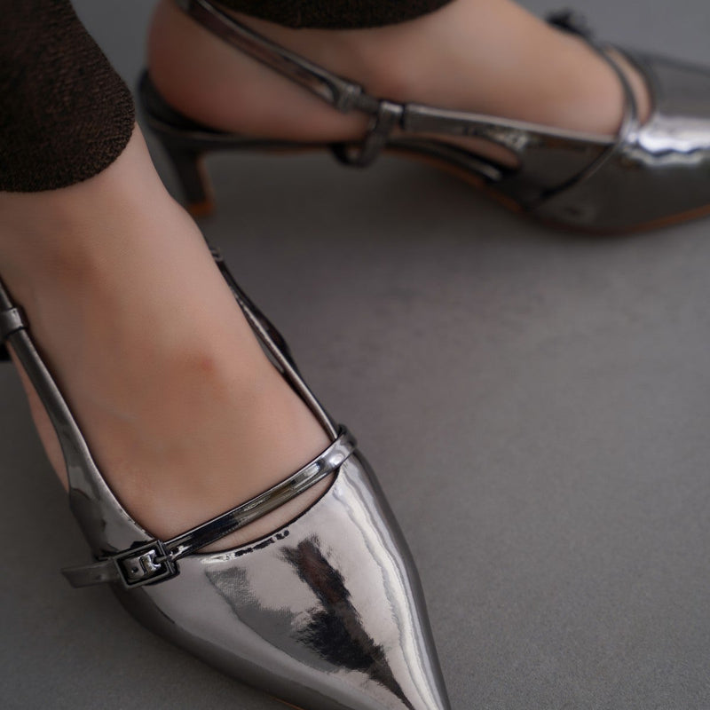 THE EVERYWHERE KITTY