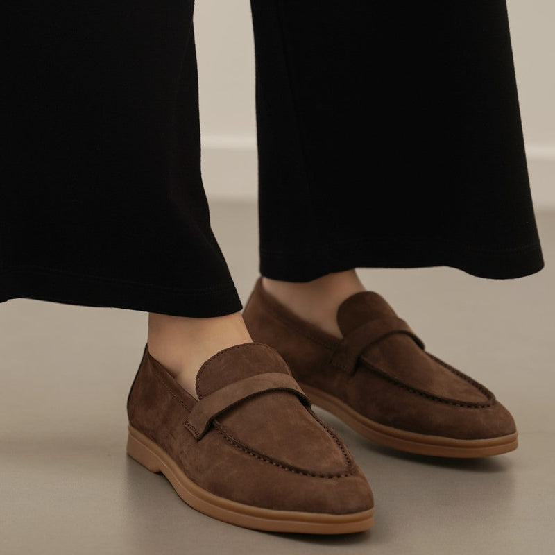 CLASSIC LEATHER LOAFERS