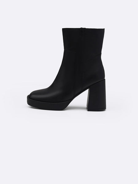 LEATHER BLOCK BOOTS