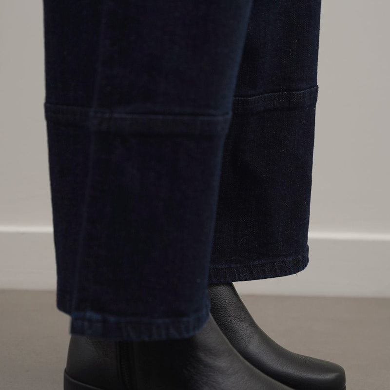 COMFY LEATHER WEDGE BOOTS