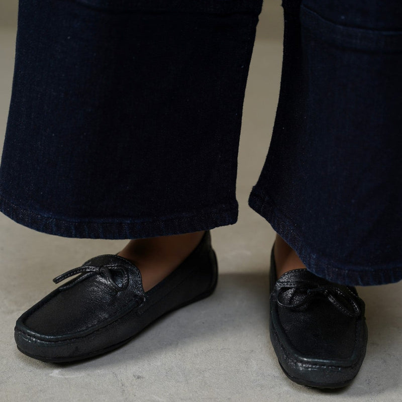 BOW LEATHER MOCCASINS