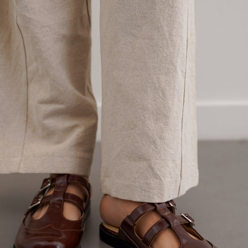 BROGUE MULE CLOGS