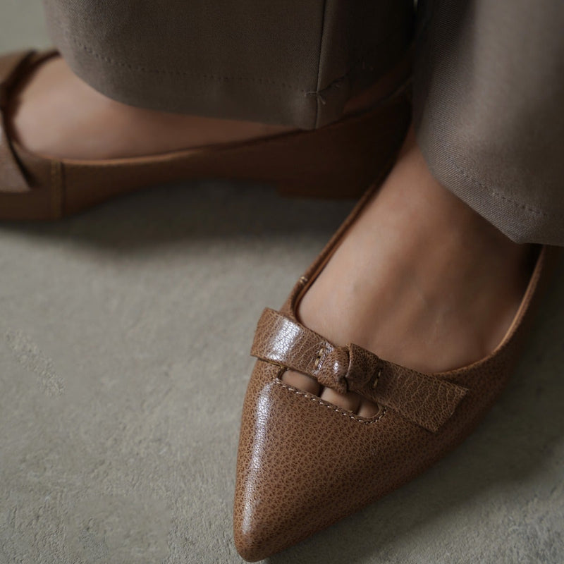 TEXTURED LEATHER PUMPS