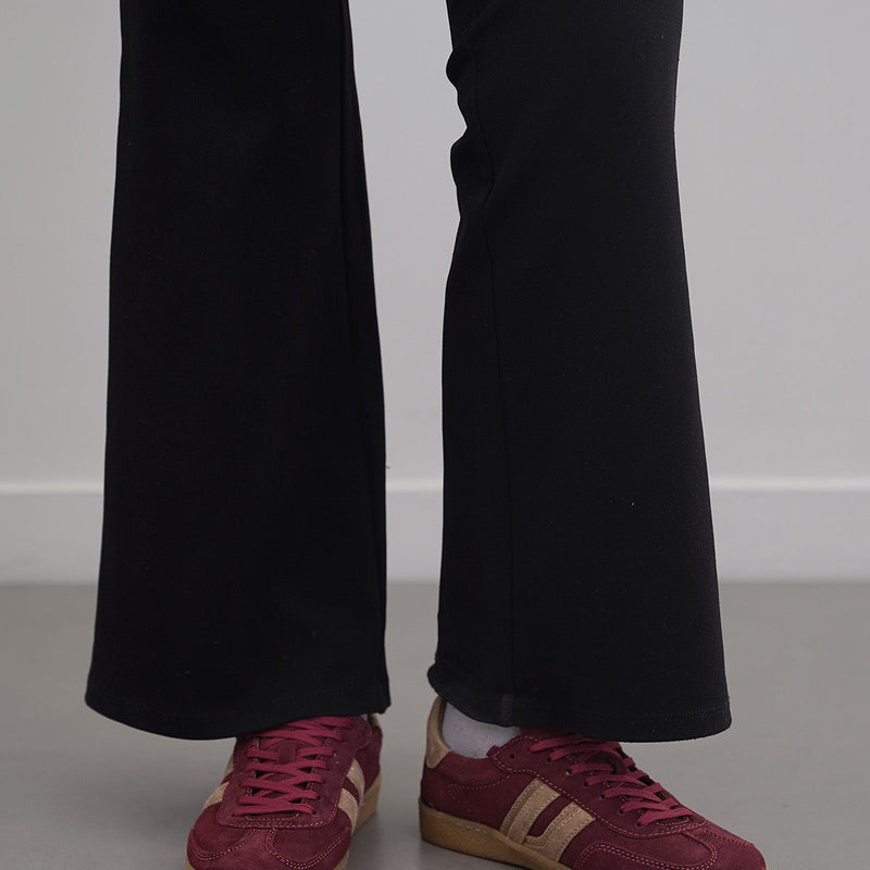 SUEDE ESSENTIAL SNEAKERS