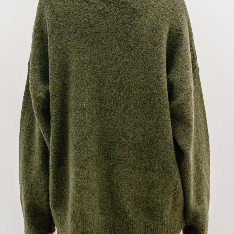 MANHATTAN HIGH NECK SWEATER