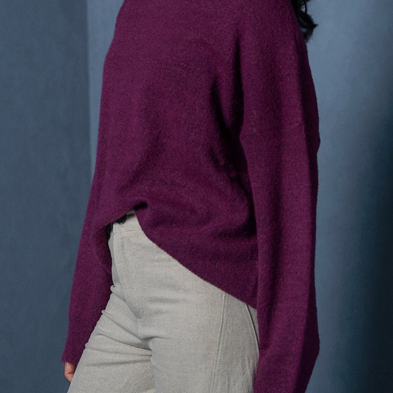 MANHATTAN HIGH NECK SWEATER